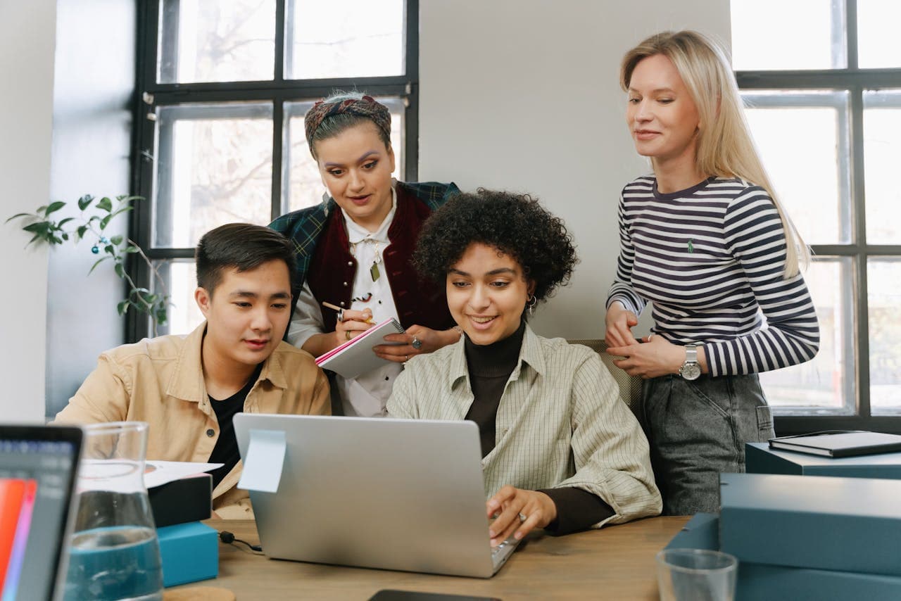 Ways to Promote Collaboration: A Guide to Foster Teamwork