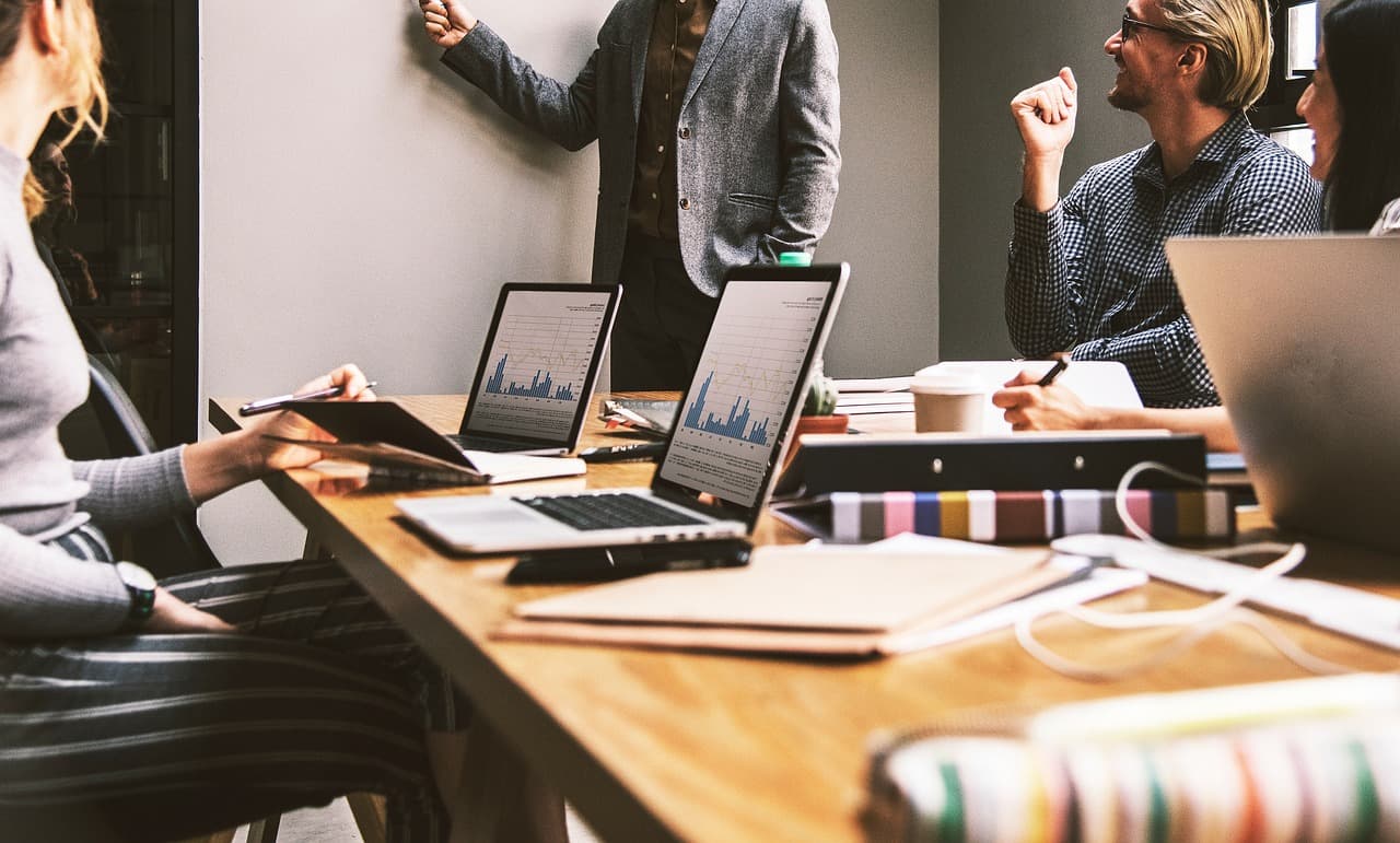 How to Accommodate Your Growing Team in the Office Space