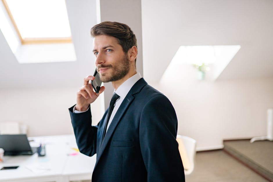 Mastering Hybrid Meetings: The Future of Workplace